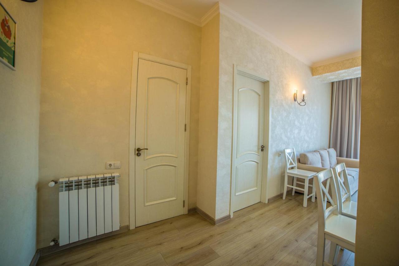 Comfy Apartment Tbilisi Eksteriør bilde