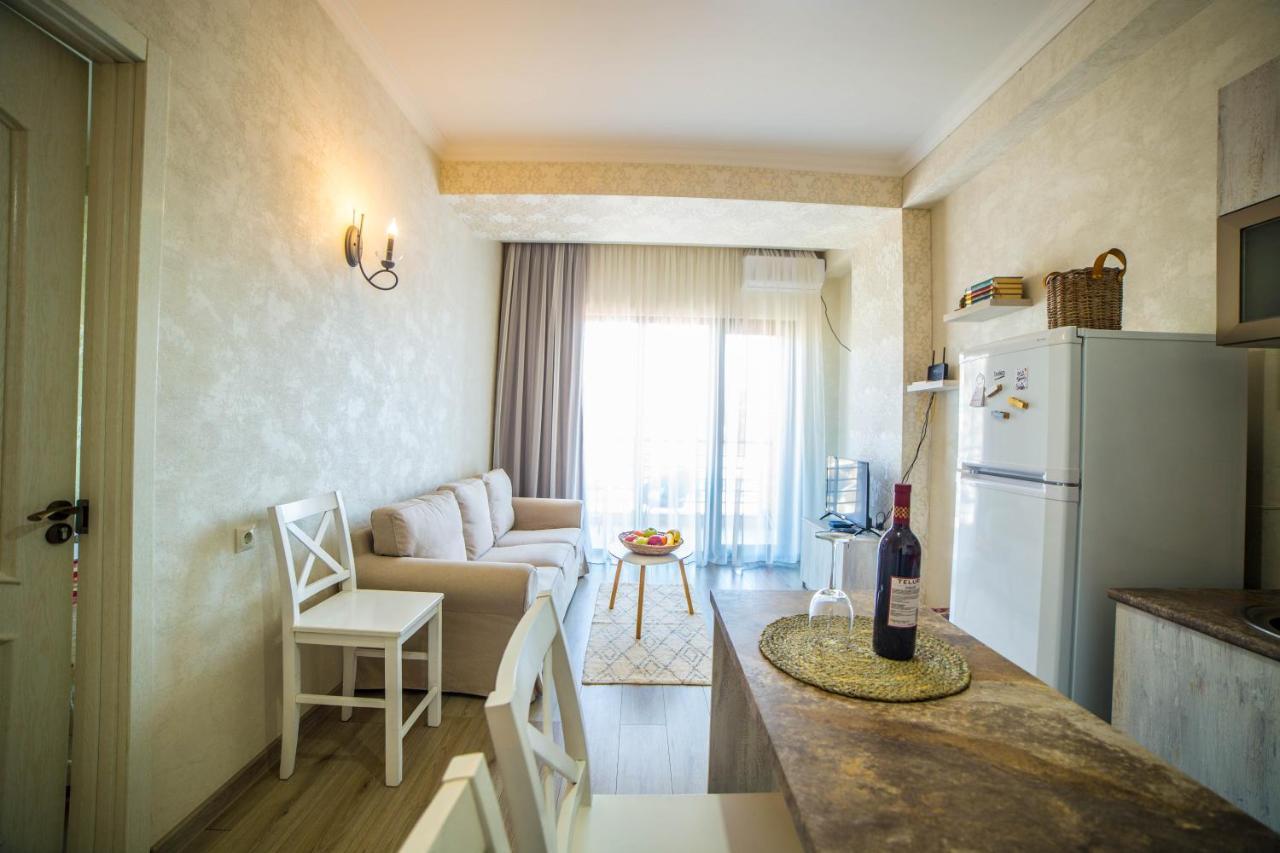 Comfy Apartment Tbilisi Eksteriør bilde
